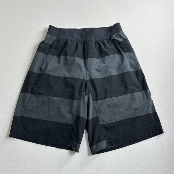 LULULEMON Core Shorts *Dry‎ Touch Size M First Descent Stripe Printed Soot Light - Picture 1 of 6